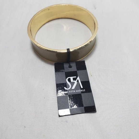 Saks Fifth Ave taupe enamel bangle bracelet - Picture 4 of 5